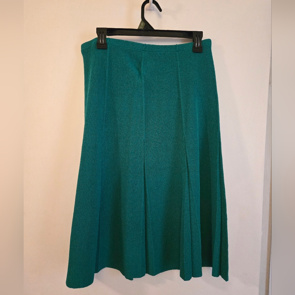 Floral Button-Up Blouse With Matching Skirt - image 2